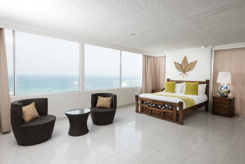 Image: Calypso Beach Hotel