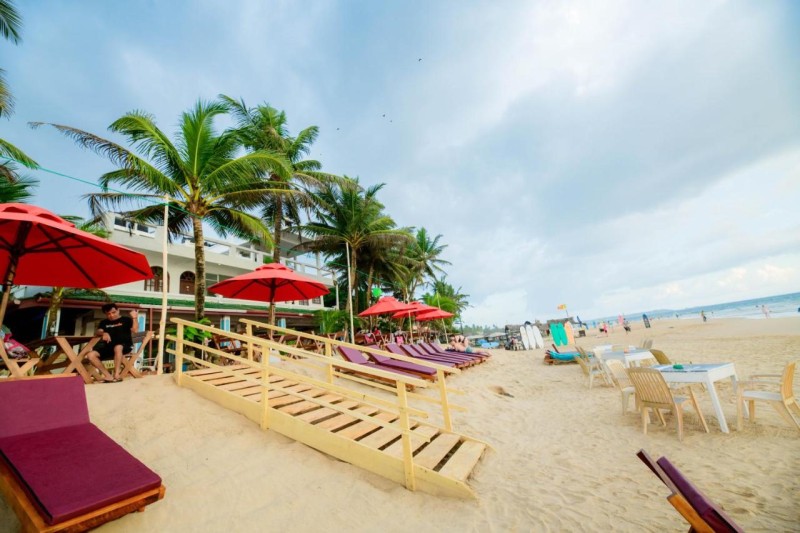 Image: Royal Beach Hotel Hikkaduwa