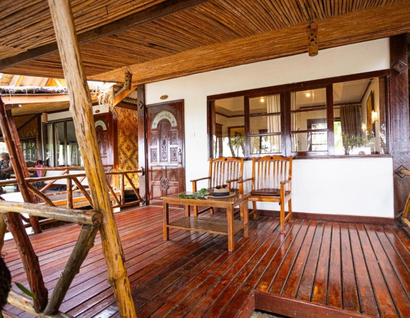 Image: Lipa Lodge Beach Resort
