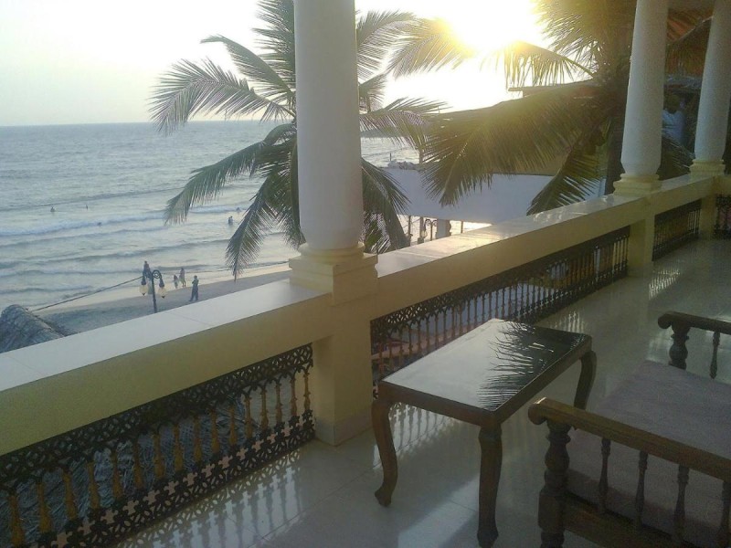 Image: Beach Florra Inn