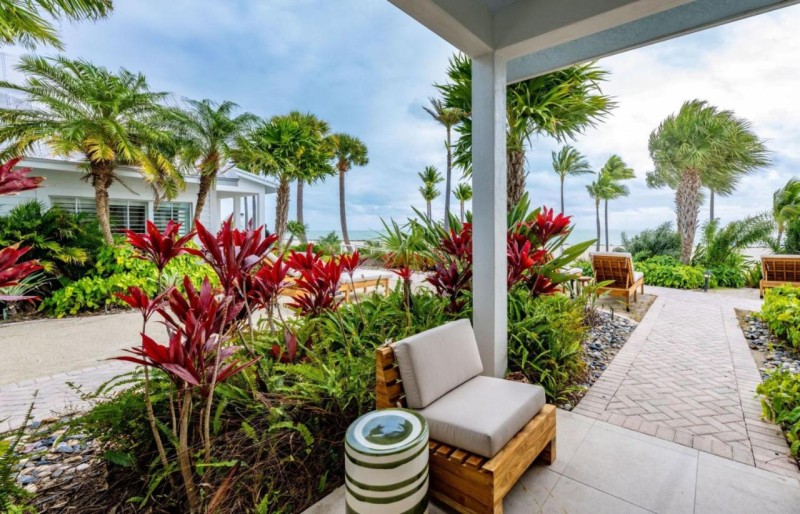 Image: Bayside Villas by Islander Resort