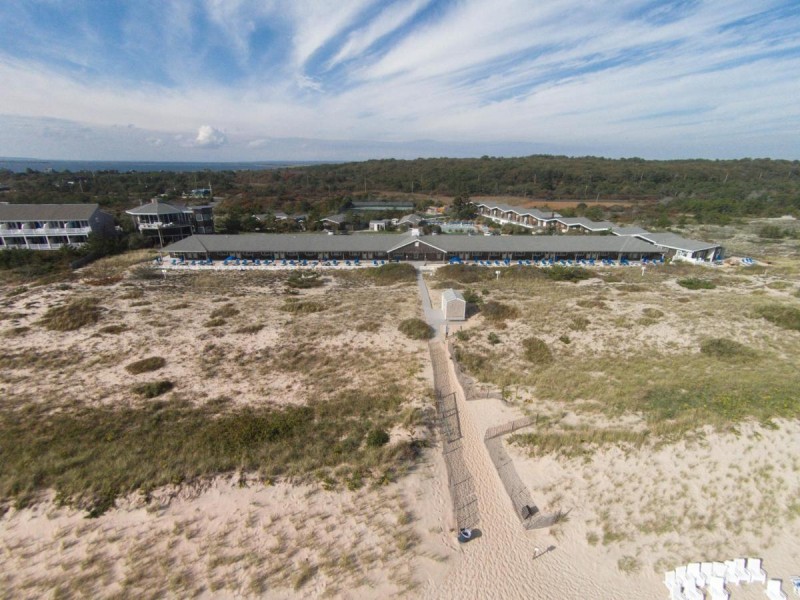 Image: Driftwood Resort on the Ocean