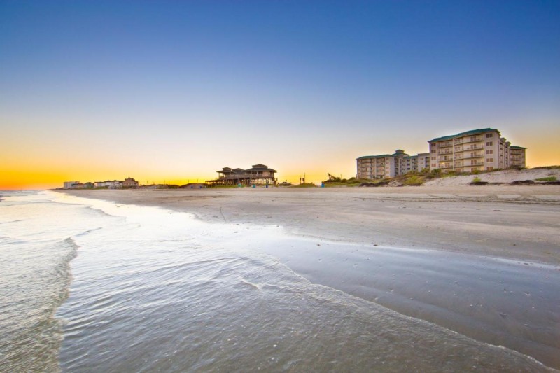 Image: Holiday Inn Club Vacations Galveston Beach Resort