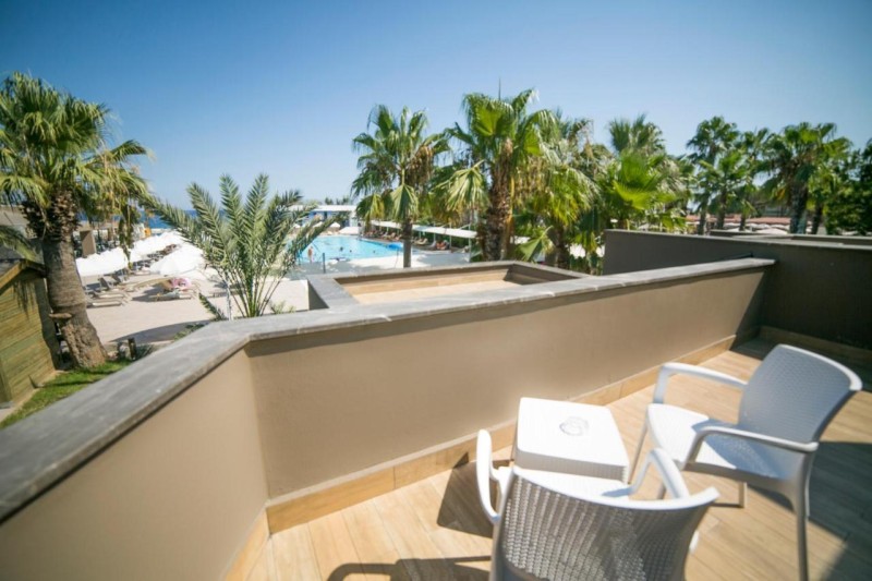 Image: Sailor's Beach Club