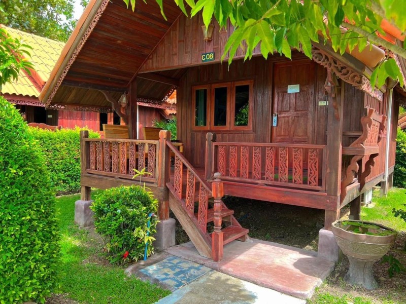 Image: Diamond Beach Resort