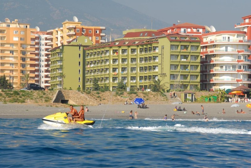 Image: Sunstar Beach Hotel