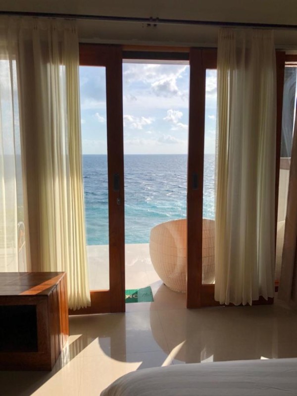 Image: Ogix Cliff Paradise