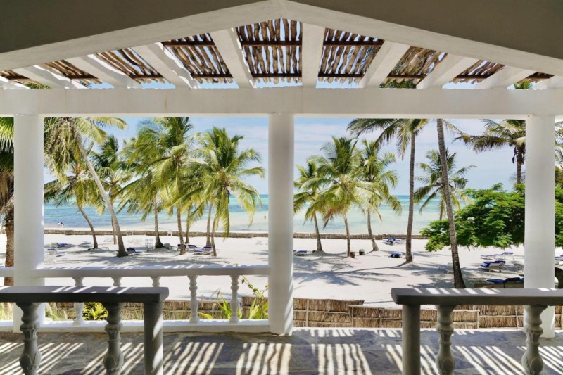 Image: Jacaranda Beach Resort