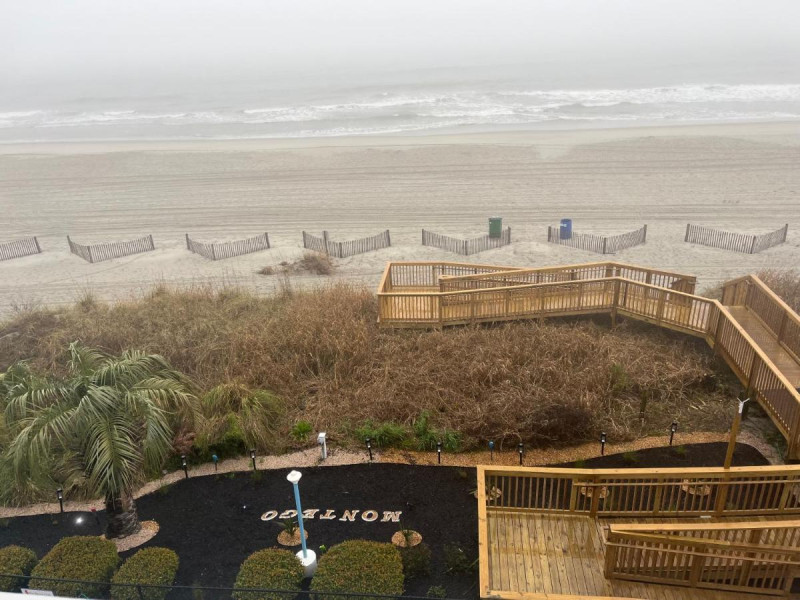 Image: Beach Club at Montego Inn