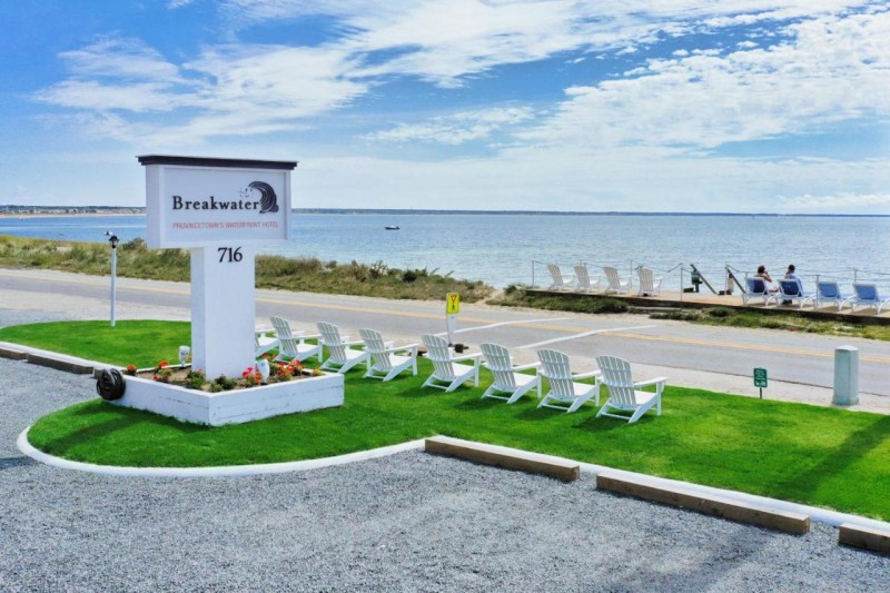 Image: Breakwater Hotel