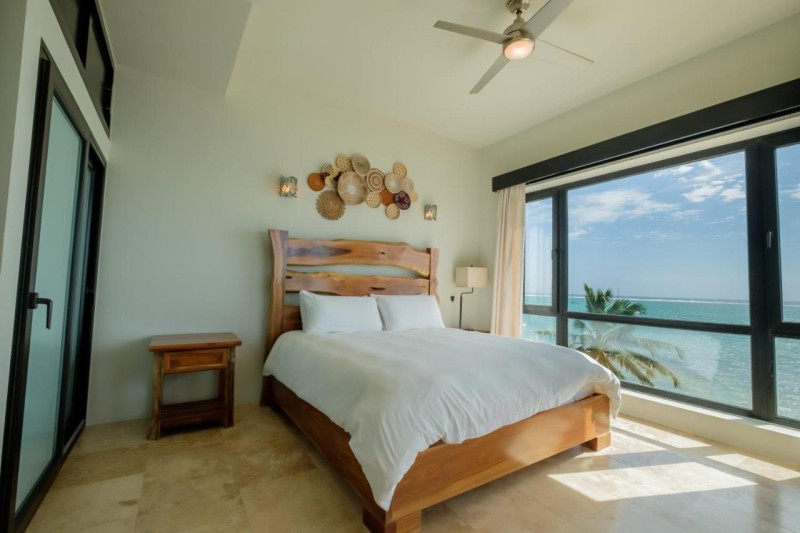 Image: Diamante Beachfront Suites