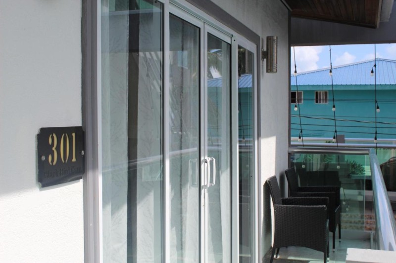 Image: Barefoot Caye Caulker Hotel