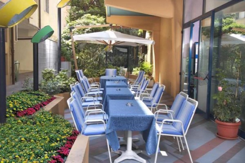 Image: Hotel Diana