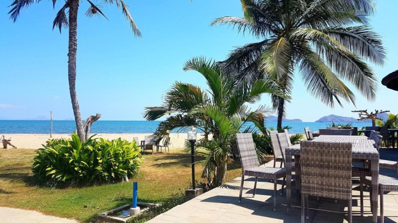 Image: Luwansa Beach Hotel