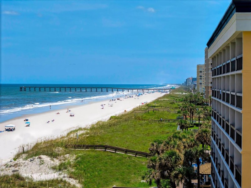 Image: Hampton Inn Oceanfront Jacksonville Beach