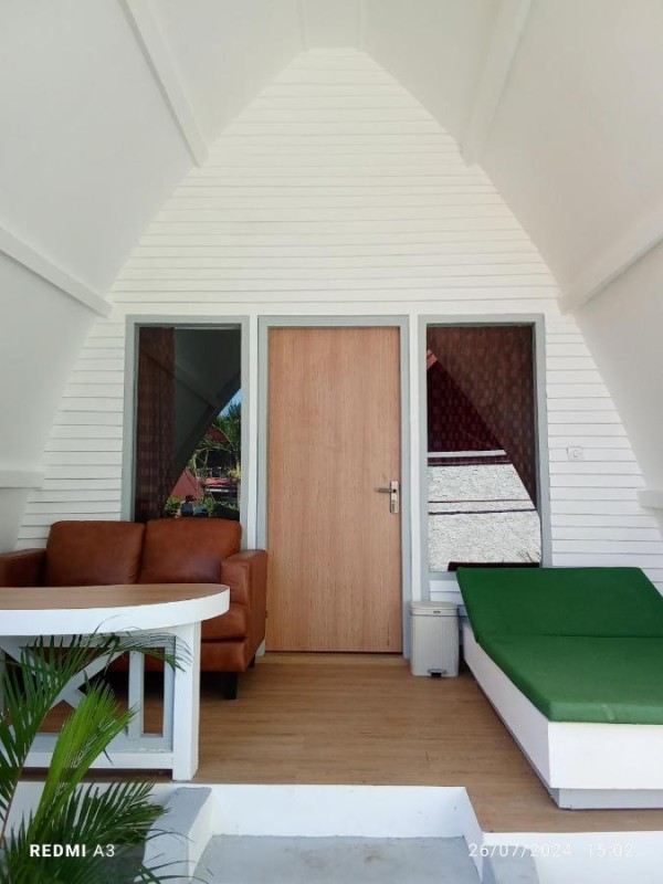 Image: Coral Beach 2 Bungalow