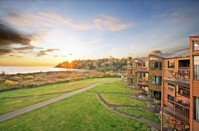Image: Superior Shores Resort