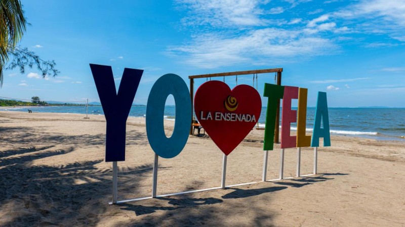 Image: La Ensenada Beach Resort