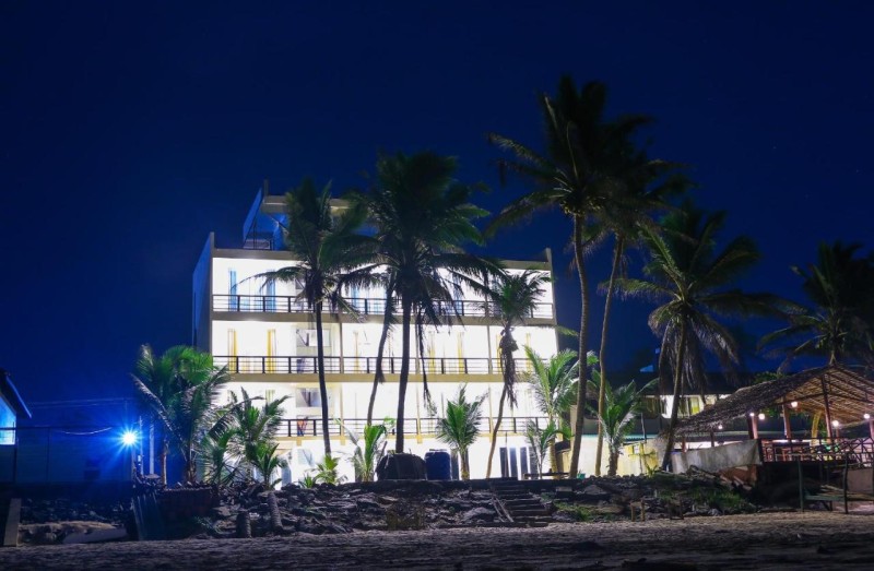 Image: OCEAN EDGE HIKKA