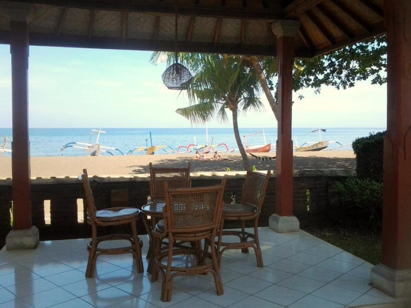 Image: Lovina Beach Hotel