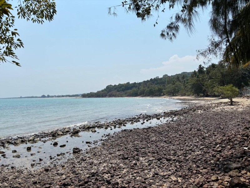 Image: Issara Beach Resort