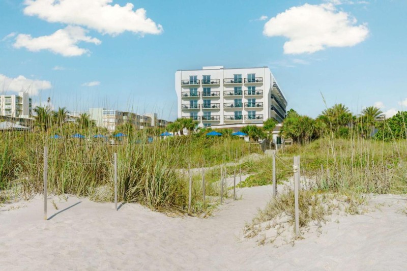 Image: Hilton Garden Inn Cocoa Beach-Oceanfront, FL