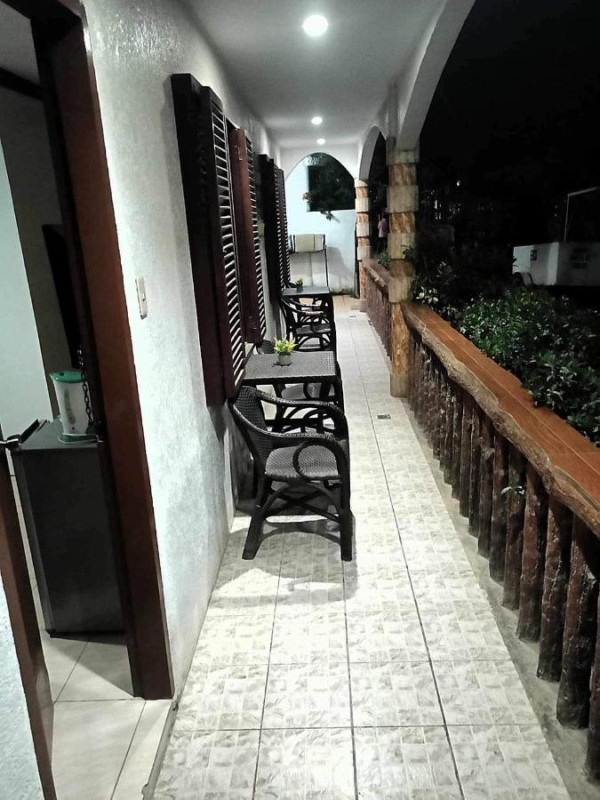 Image: Double Diamond Inn Guest House