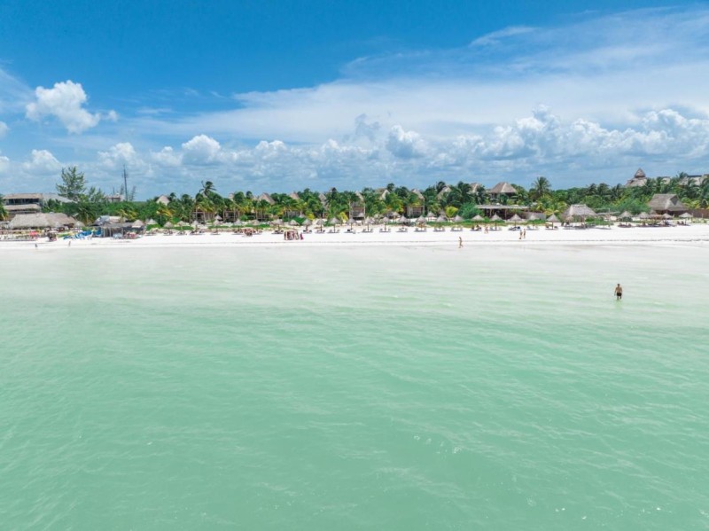 Image: Blue Holbox
