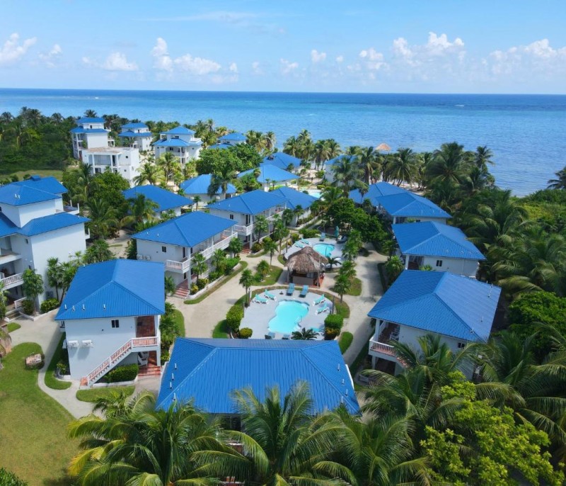 Image: Sapphire Beach Resort