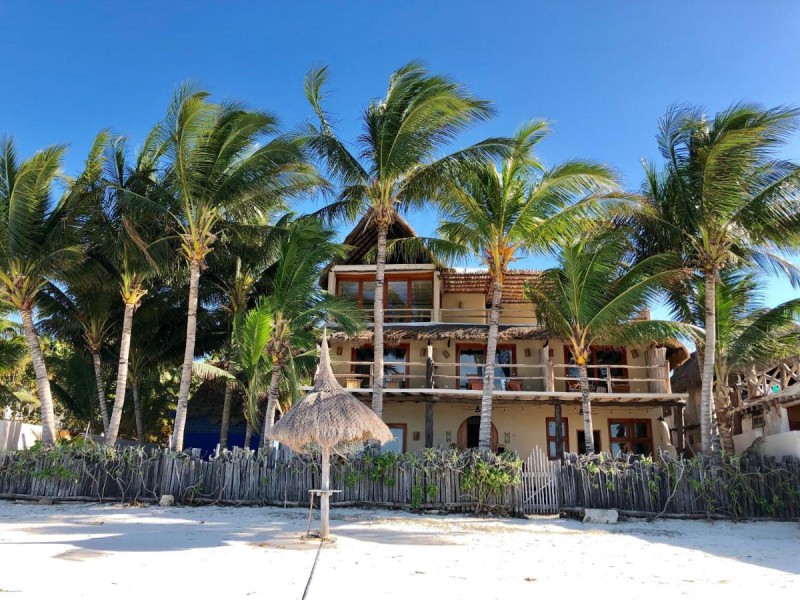 Image: CASA CAT BA Beachfront Boutique Hotel