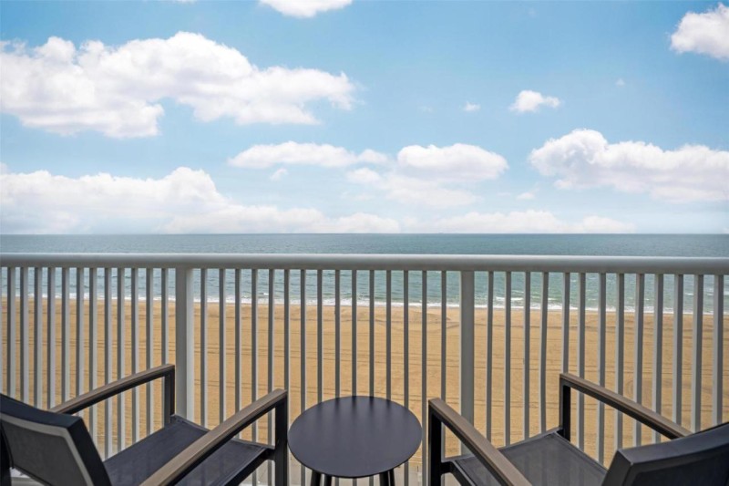 Image: Hampton Inn Virginia Beach Oceanfront North