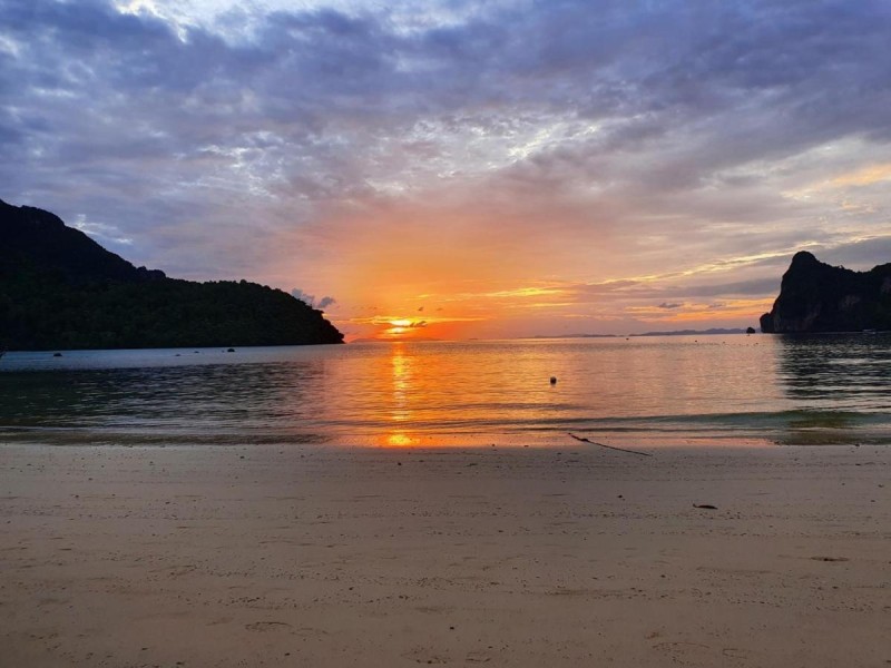 Image: Ibiza House Phi Phi