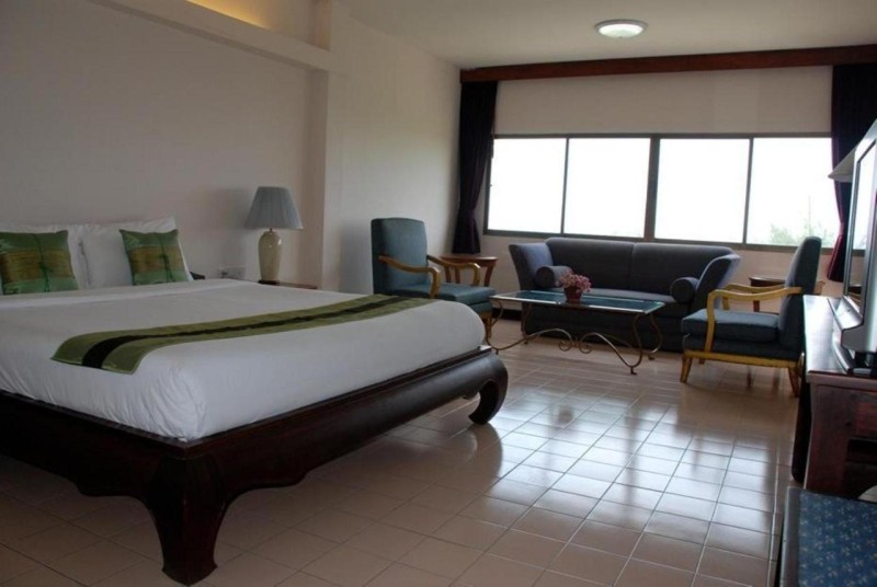 Image: Mae Pim Resort Hotel