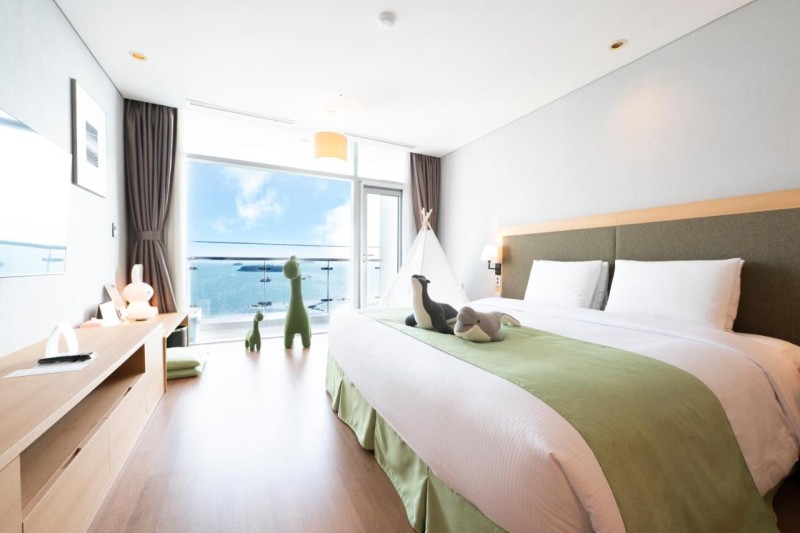 Image: Hidden Bay Hotel