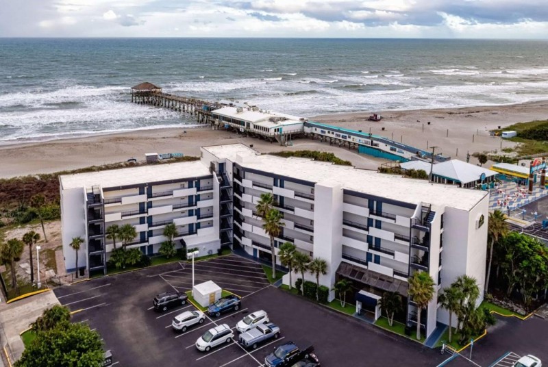 Image: La Quinta by Wyndham Cocoa Beach Oceanfront