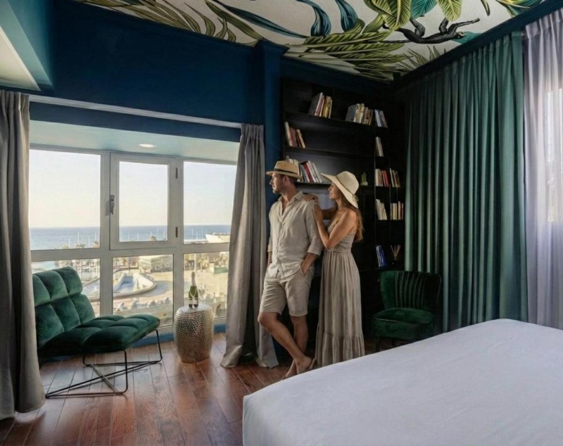 Image: Seaside Hotel by Zvieli Hotels
