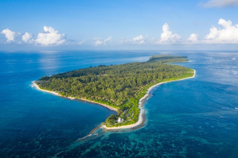 Image: Four Seasons Resort Seychelles at Desroches Island