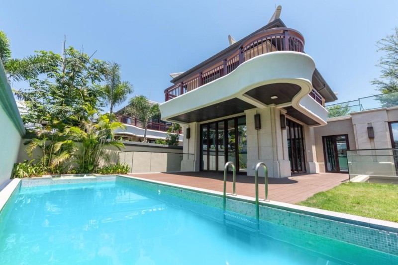 Image: HaitangBay Loosen Coast Resort Villas