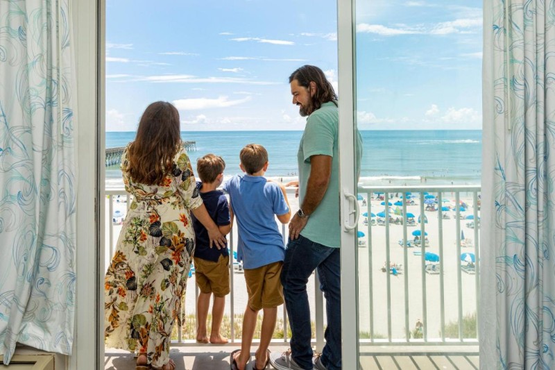 Image: Tides Folly Beach, Charleston's Oceanfront Hotel
