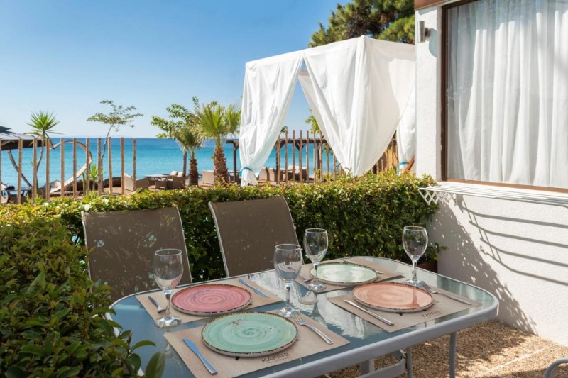 Image: Beach Hotel Kapahi