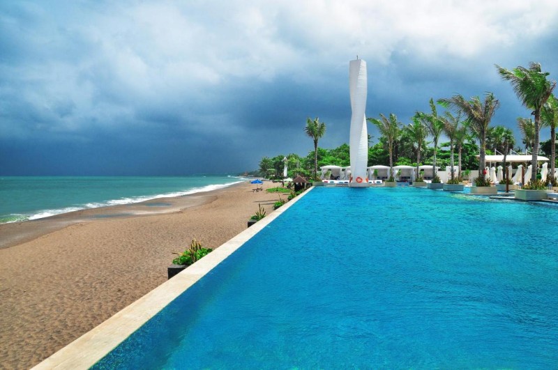 Image: Lv8 Resort Hotel
