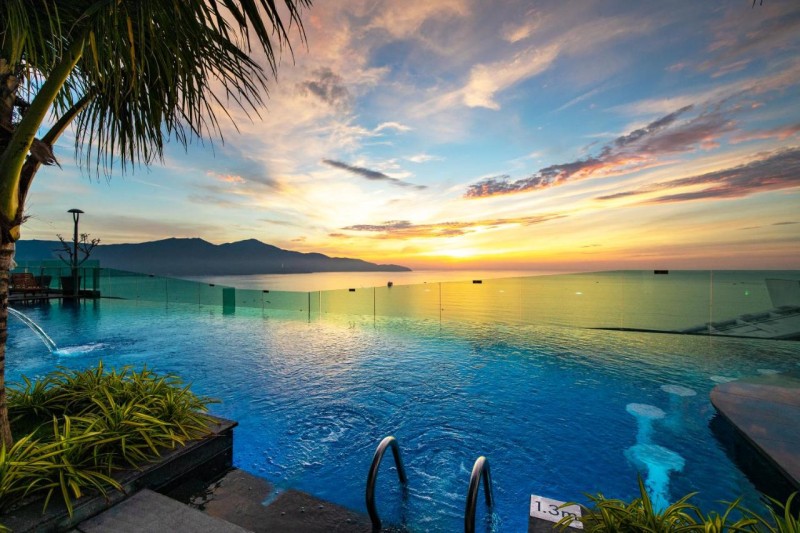Image: Sala Danang Beach Hotel