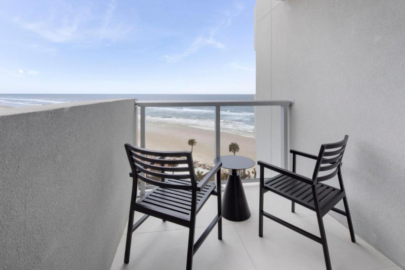 Image: Renaissance Daytona Beach Oceanfront Hotel