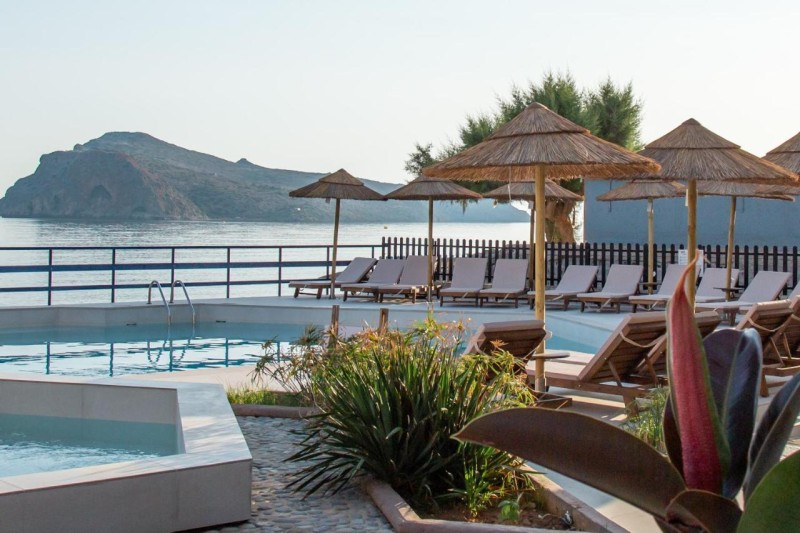 Image: Hotel Haris on the beach