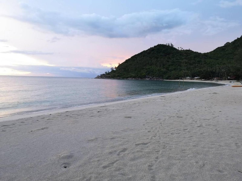 Image: Smile Bungalow Bottle Beach