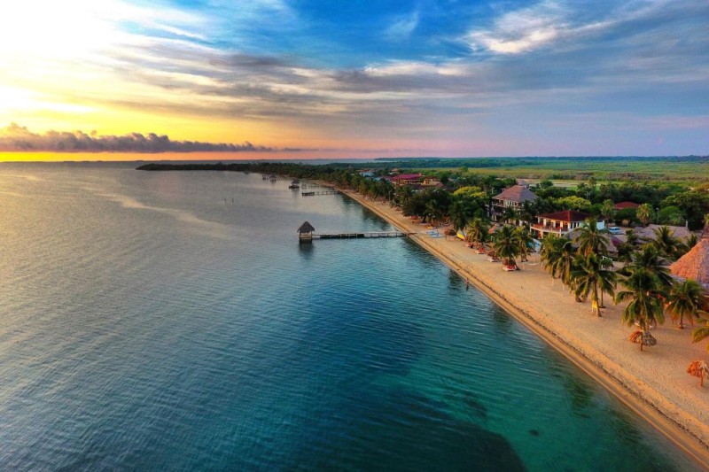 Image: Almond Beach Resort at Jaguar Reef