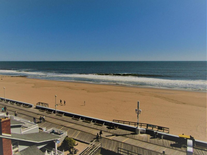 Image: Americana Hotel Boardwalk