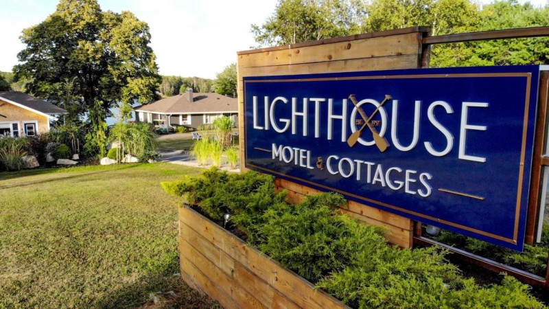 Image: Lighthouse Motel and Cottages