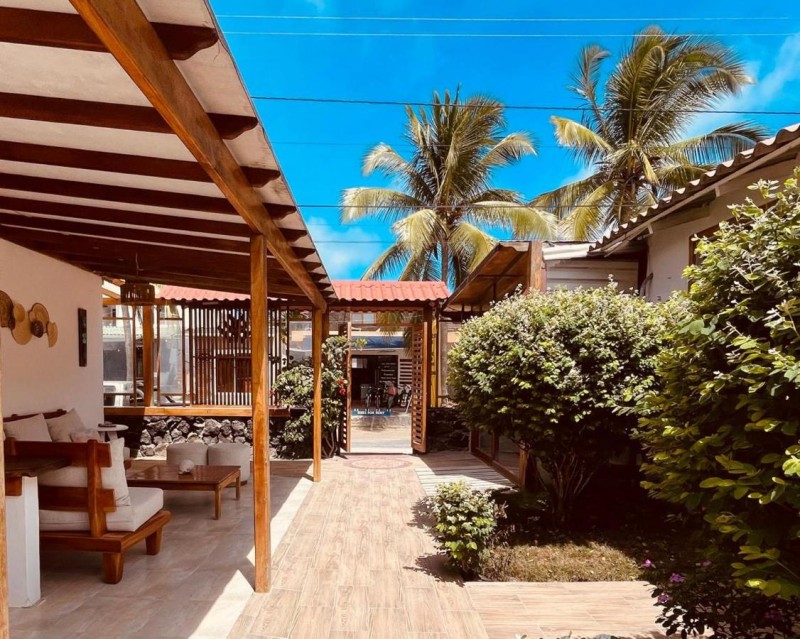 Image: Hotel Coral Blanco with high speed internet Starlink and Galapagos Tour Operator