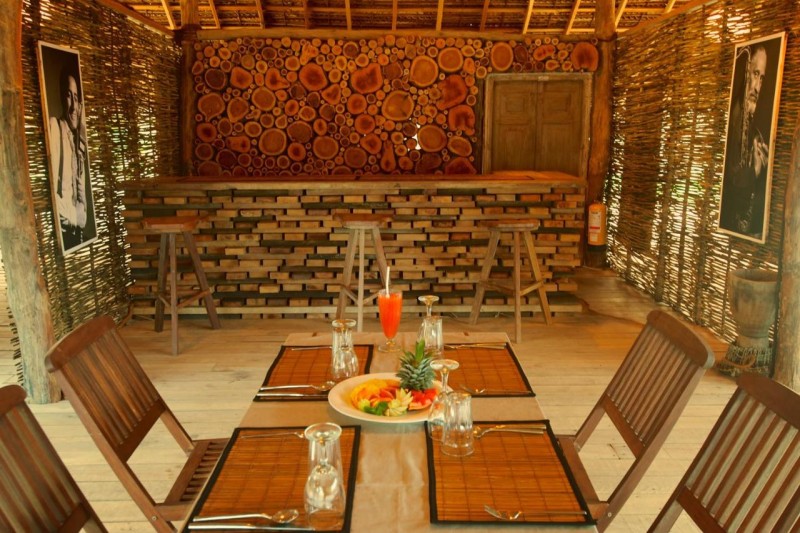 Image: Bar Reef Resort